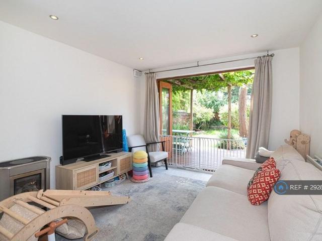 Apartment for rent in Putney, Greater London