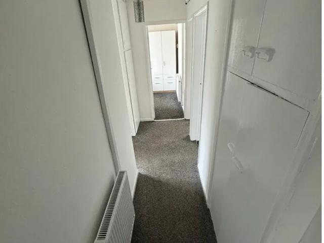 Flat for rent in Broad Folds, Clayton