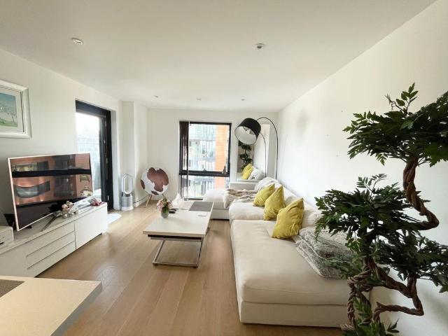 Apartment for rent in Ocean Village, City Of Southampton