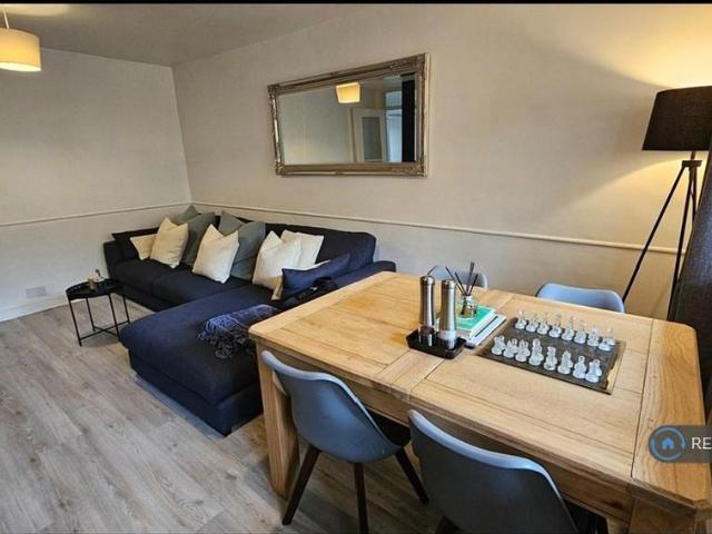 Apartment for rent in Clifton Estate, Greater London