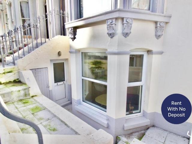 Flat for rent in Cliftonville West, Acol