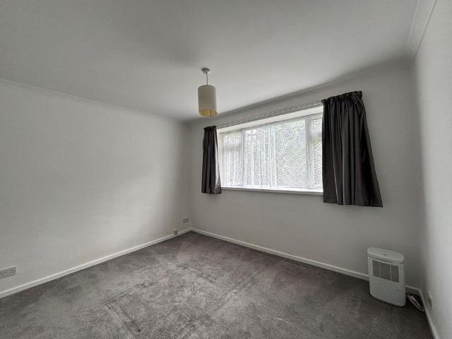 Apartment for rent in Albany Park, Greater London