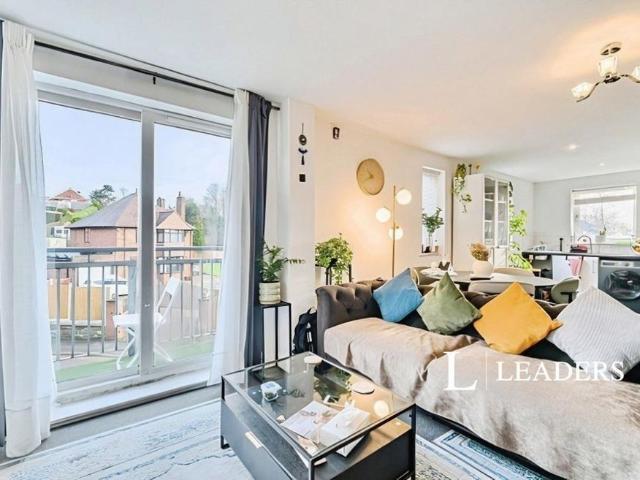 Apartment for rent in Norton-Le-Moors, Stoke-on-Trent