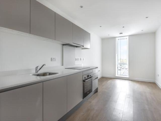 Apartment for rent in The Close, Hampshire