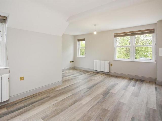 Apartment for rent in The Bridge, Kent