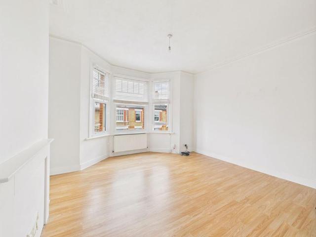 Apartment for rent in Clapham, Greater London