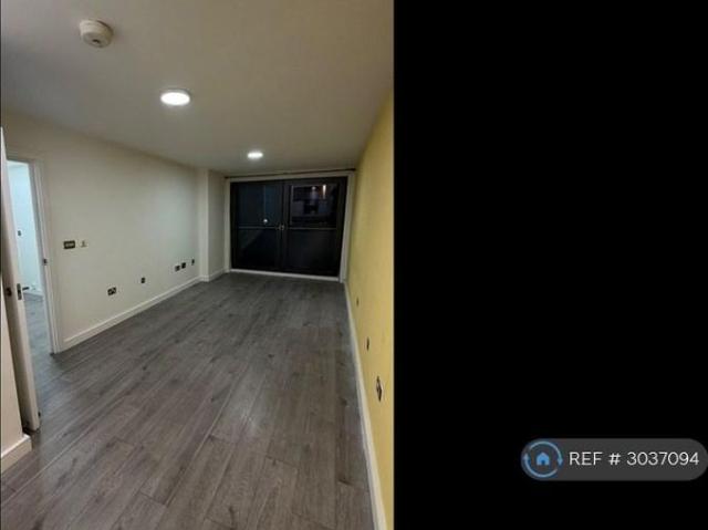 Apartment for rent in Slough