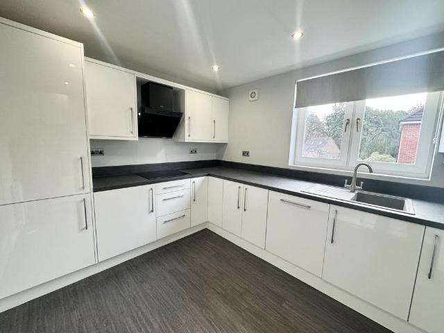 Flat for rent in Middlewood, Sheffield