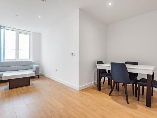 Apartment for rent in The Close, Hampshire