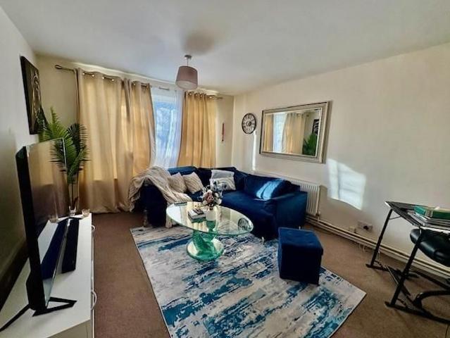 Apartment for rent in Hardway, Gosport
