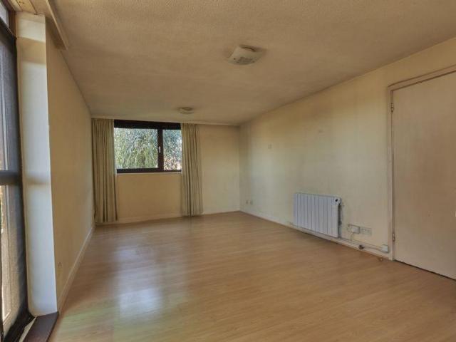 Apartment for rent in Budlake, Devon