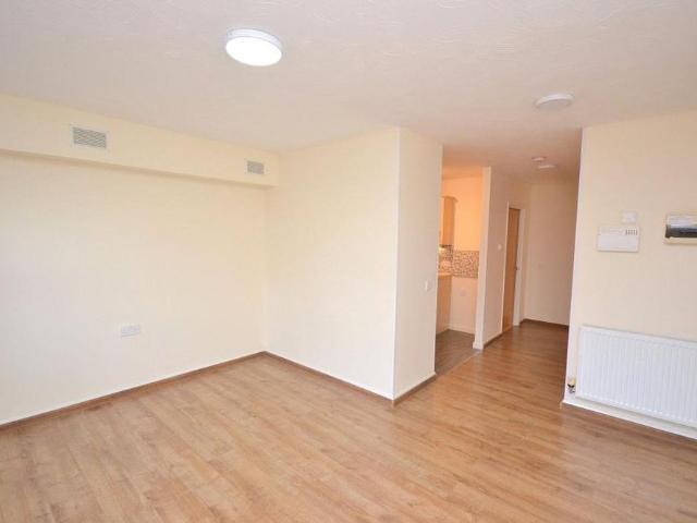 Apartment for rent in Far Cotton and Delapre, Far Cotton