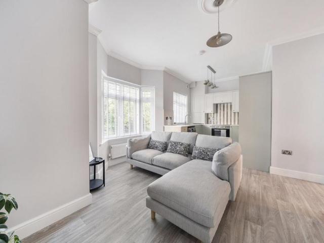 Apartment for rent in Bedford Place, Southampton