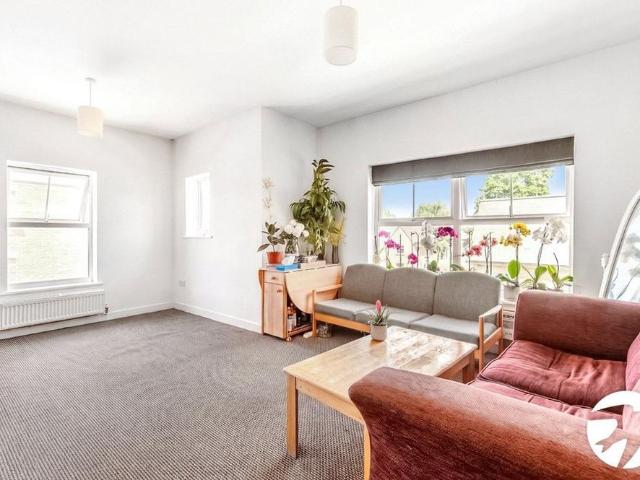 Apartment for rent in Midway, Kent