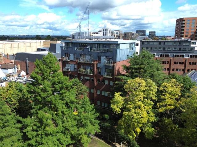 Flat for rent in Lower Halliford, Surrey