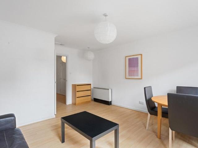 Apartment for rent in Leith Links, Leith