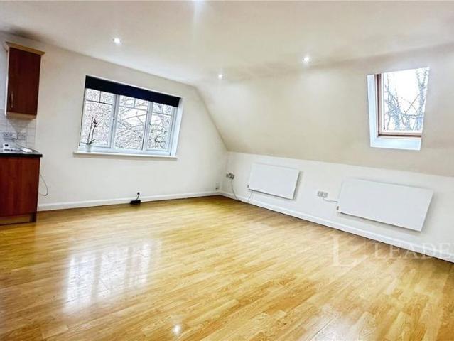 Apartment for rent in Farleygreen, Spring Park