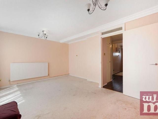 Apartment for rent in Mile End, Greater London