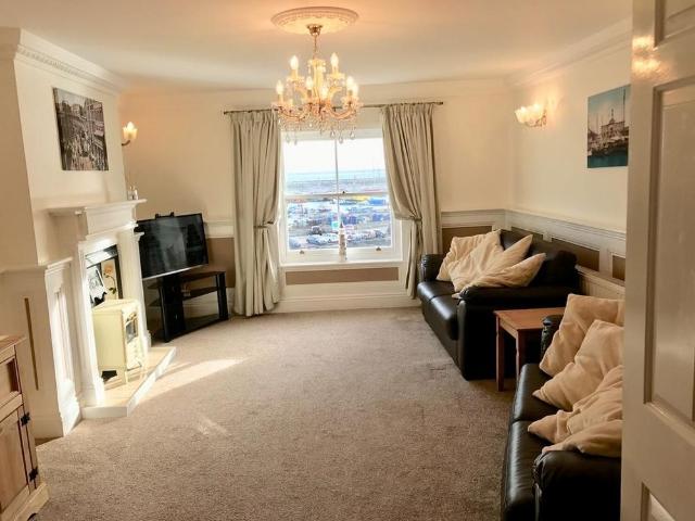 Apartment for rent in East Cliff, Acol