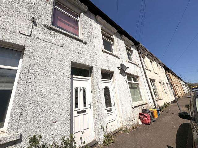 Flat for rent in Falcon Lodge, Wales