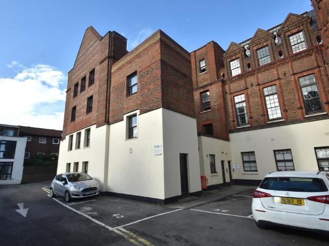 Flat for rent in Fratton, City Of Portsmouth