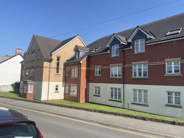 Flat for rent in Brandis Corner, Devon