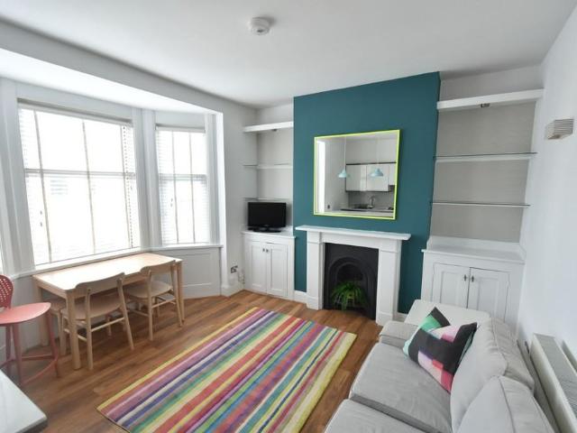 Apartment for rent in Aldrington