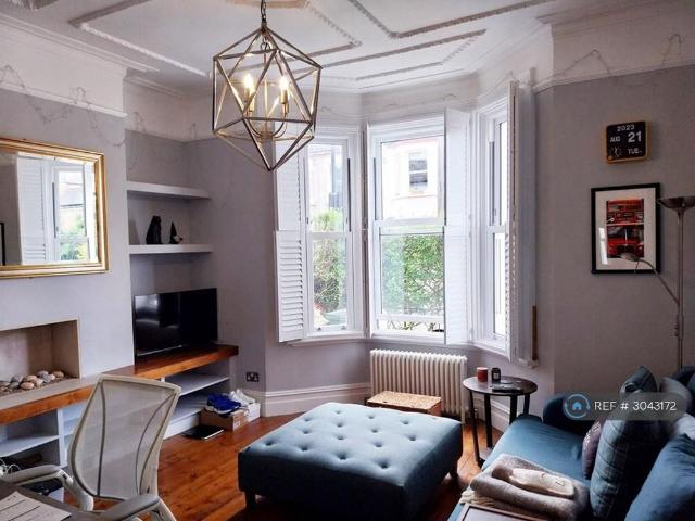 Apartment for rent in London Borough of Lambeth, Greater London
