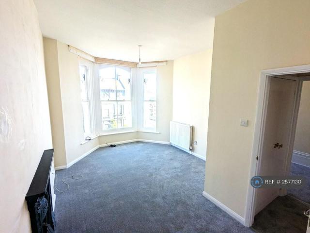 Flat for rent in Blacklands, Guestling Green