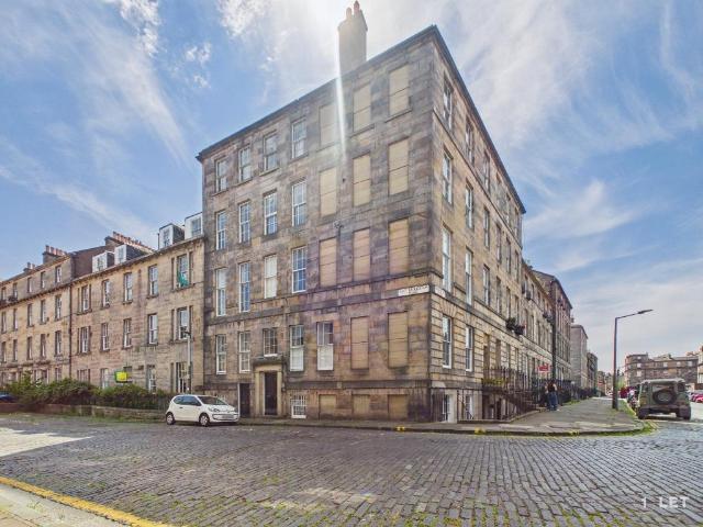 Flat for rent in Gayfield, Broughton
