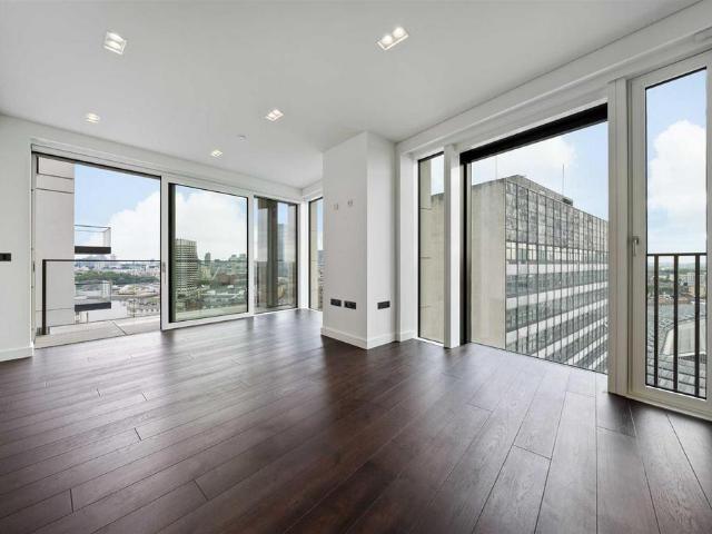 Flat for rent in Greater London