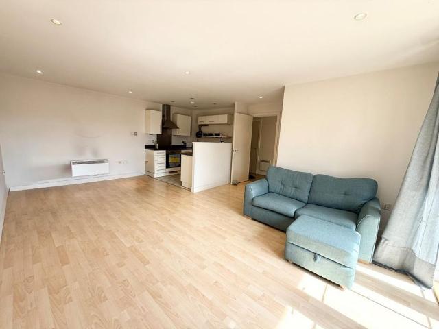 Apartment for rent in Compton Acres, Barton In Fabis
