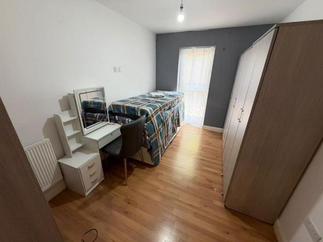 Apartment for rent in London Borough of Hillingdon, Greater London