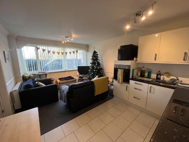 Apartment for rent in Elmfield, Leicestershire
