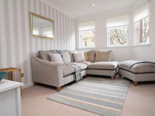 Apartment for rent in Dowanhill, Scotland