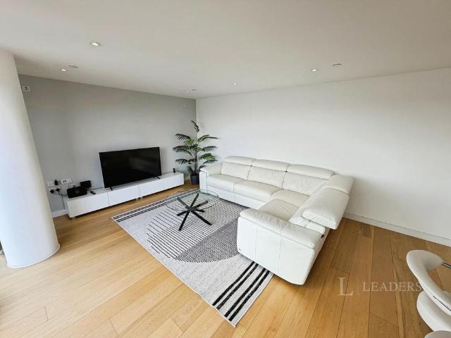 Apartment for rent in Ocean Village, City Of Southampton