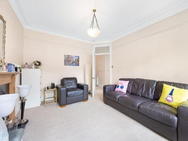 Apartment for rent in London Borough of Hammersmith and Fulham, Greater London