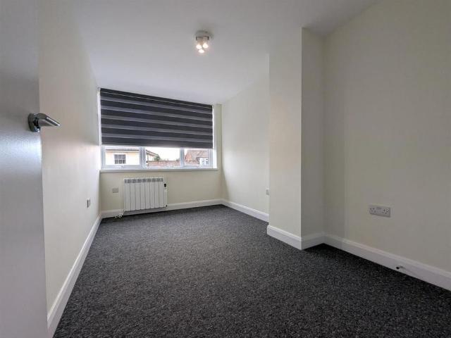 Apartment for rent in Heol-las, Surrey