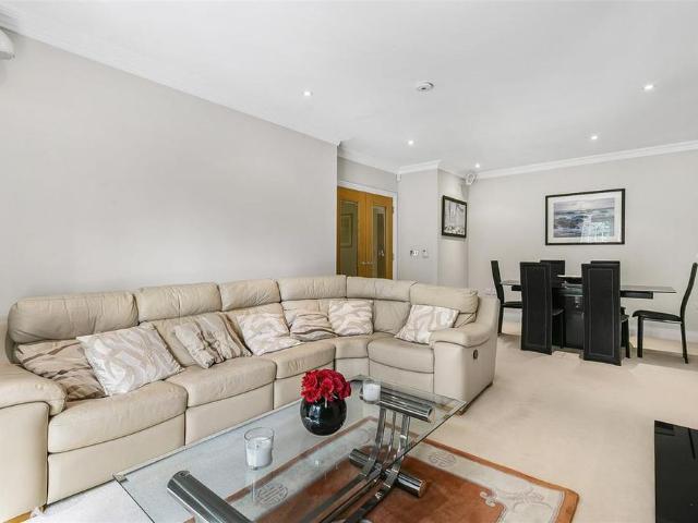 Apartment for rent in Letchmore Heath, Aldenham