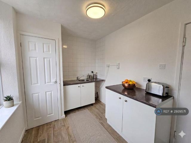 Apartment for rent in Mountain Ash East, Ynysboeth