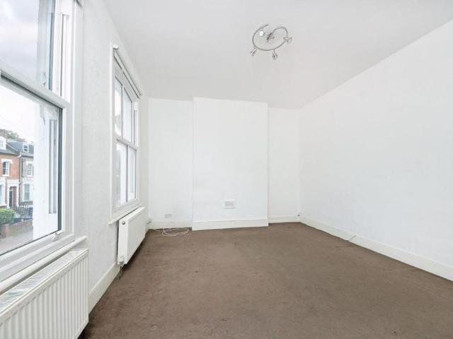 Apartment for rent in London Borough of Ealing, Greater London