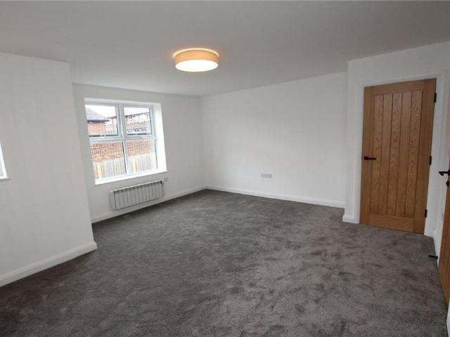Apartment for rent in Bradshaw, Lee Bank