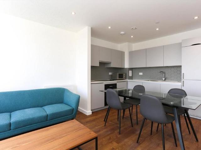 Apartment for rent in London Borough of Ealing, Greater London