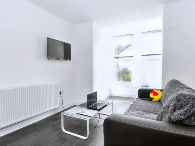 Apartment for rent in Mount Wise
