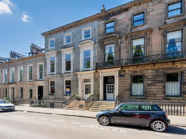 Flat for rent in North Kelvinside, Dowanhill