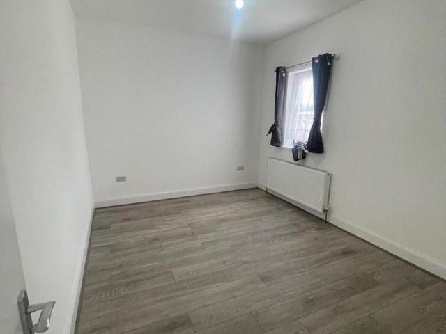 Apartment for rent in Gants Hill, Greater London