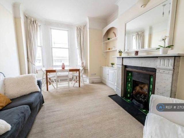 Apartment for rent in Fulham, Isle Of Man