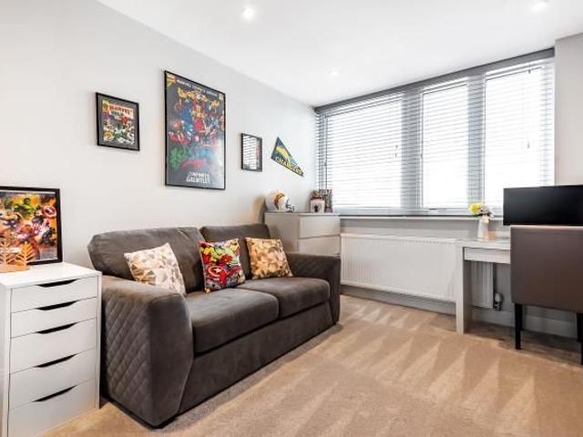 Apartment for rent in Fleet, Hart