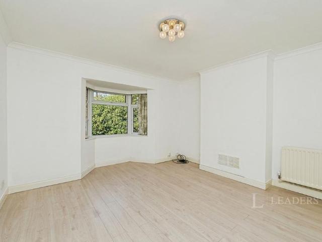 Apartment for rent in West Wickham, Greater London