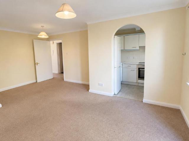 Apartment for rent in High Wycombe Community Board, High Wycombe